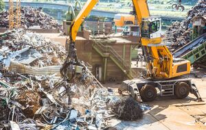 В течение 2023 года "Укрзалізниця" провела более 100 электронных аукционов по продаже металлолома