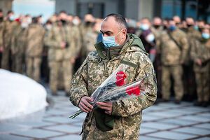 В армії служать дружина, брат і двоє синів бригадного генерала Трепака