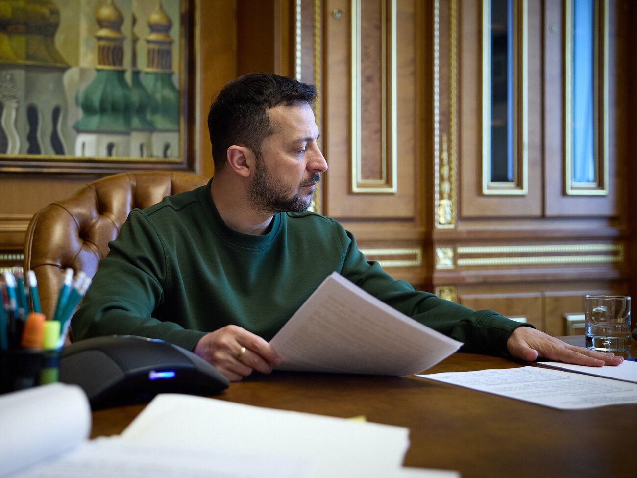 Зеленський 9 травня провів розмови з Мішелем і Санду