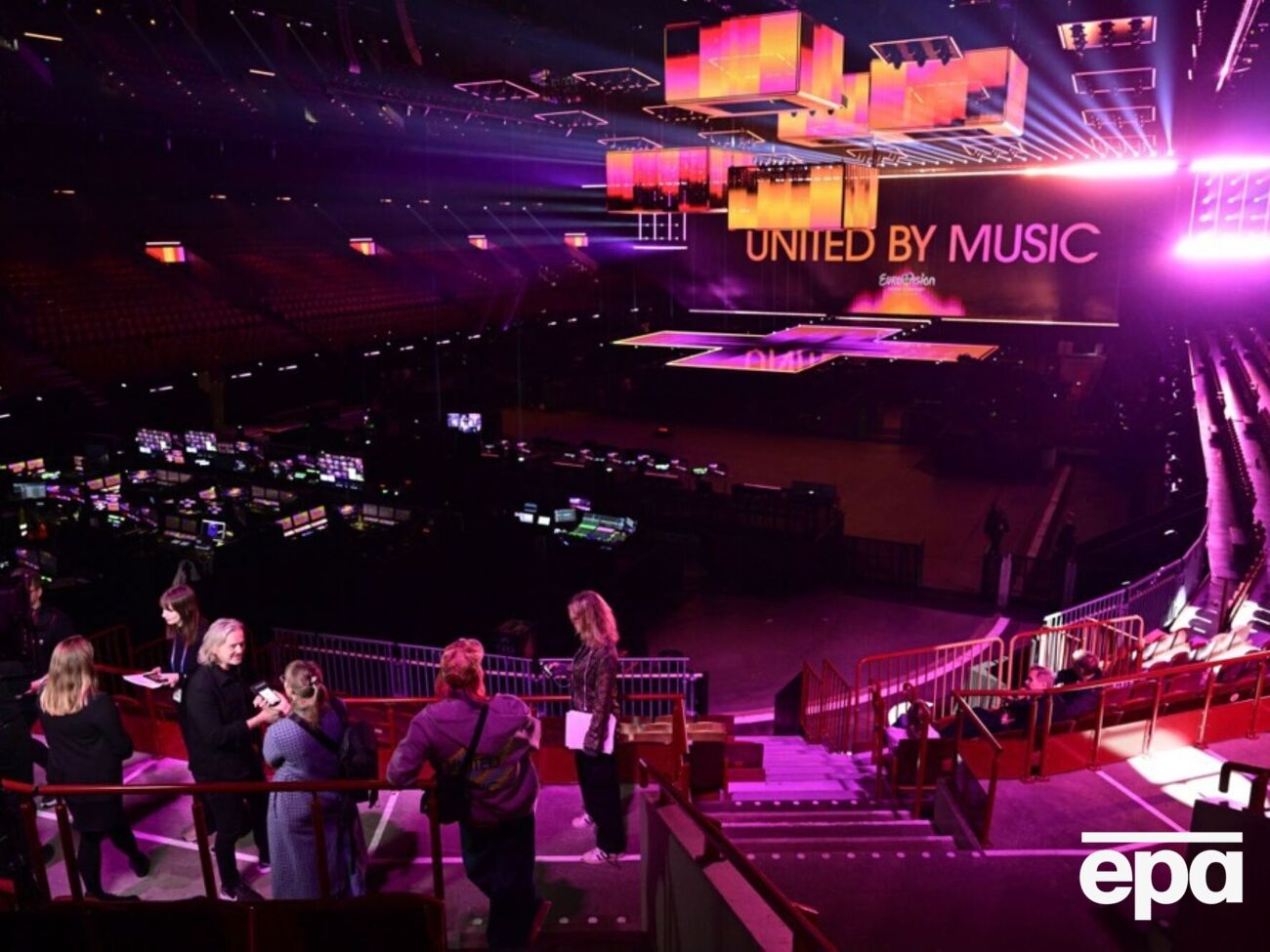 У другому півфіналі могли голосувати глядачі лише з тих країн, які виступали 9 травня