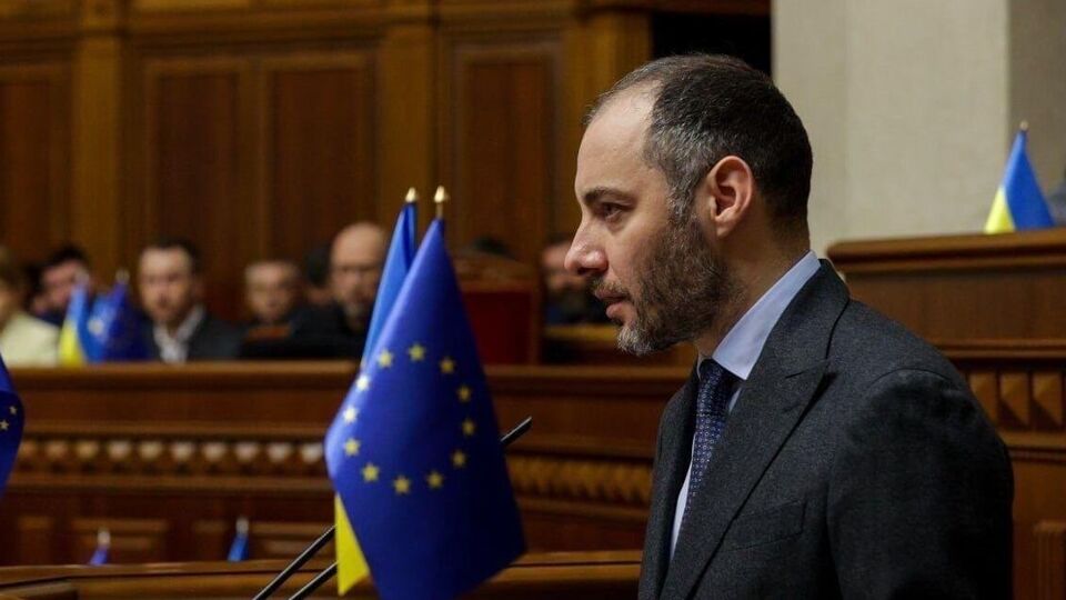 Рада уволила Кубракова с должности вице-премьера 9 мая
