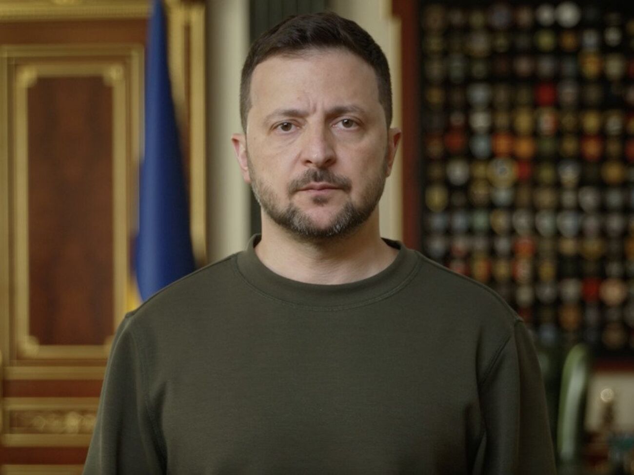 Зеленський: Говорили на нараді й про те, як діяти зараз, наявною зброєю