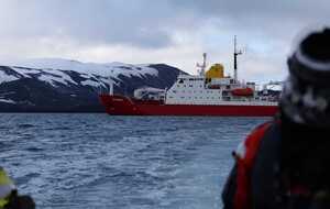 Судно останется в Кейптауне до следующего арктического сезона