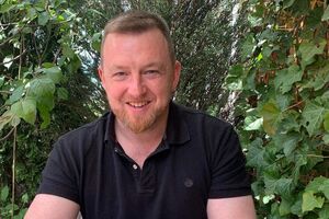 Популізм – наше все. Ми продовжуємо вимагати дива. Зберігати низькі податки, тарифи. Бажано ще найняти 100 500 найманців, щоб воювали вони