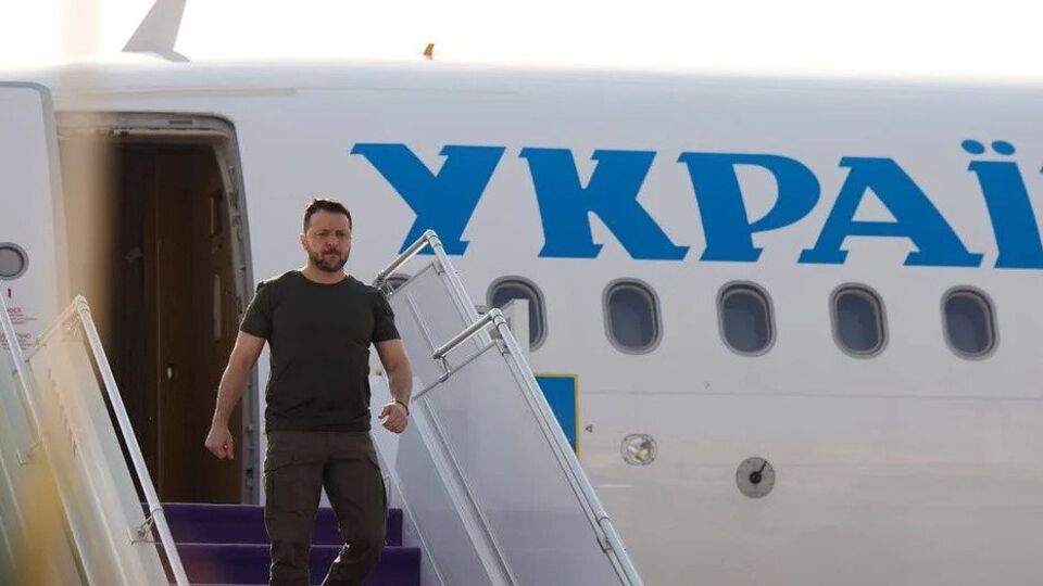 Украиский президент прилетел в Сингапур