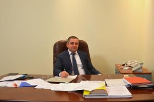 Углаву тимчасово усунули від виконання обов'язків