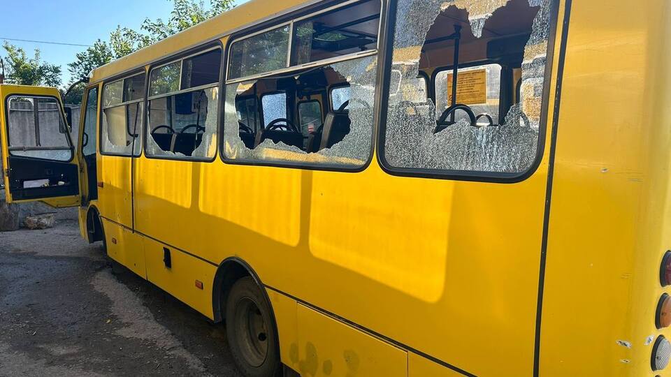 У Нікополі ворог дроном атакував автобус із пасажирами, зазначив міністр
