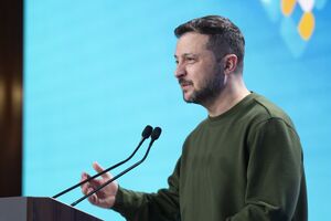 Зеленський кілька разів запрошував Трампа в Україну і зазначав, що Україна працюватиме з "будь-яким президентом, якого оберуть американці"