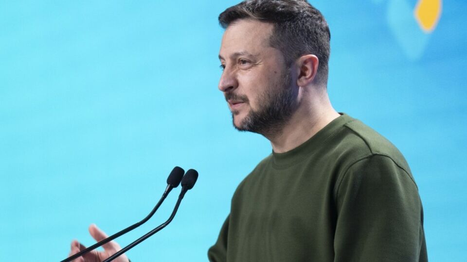 Зеленский несколько раз приглашал Трампа в Украину и отмечал, что Украина будет работать с "любым президентом, которого изберут американцы"