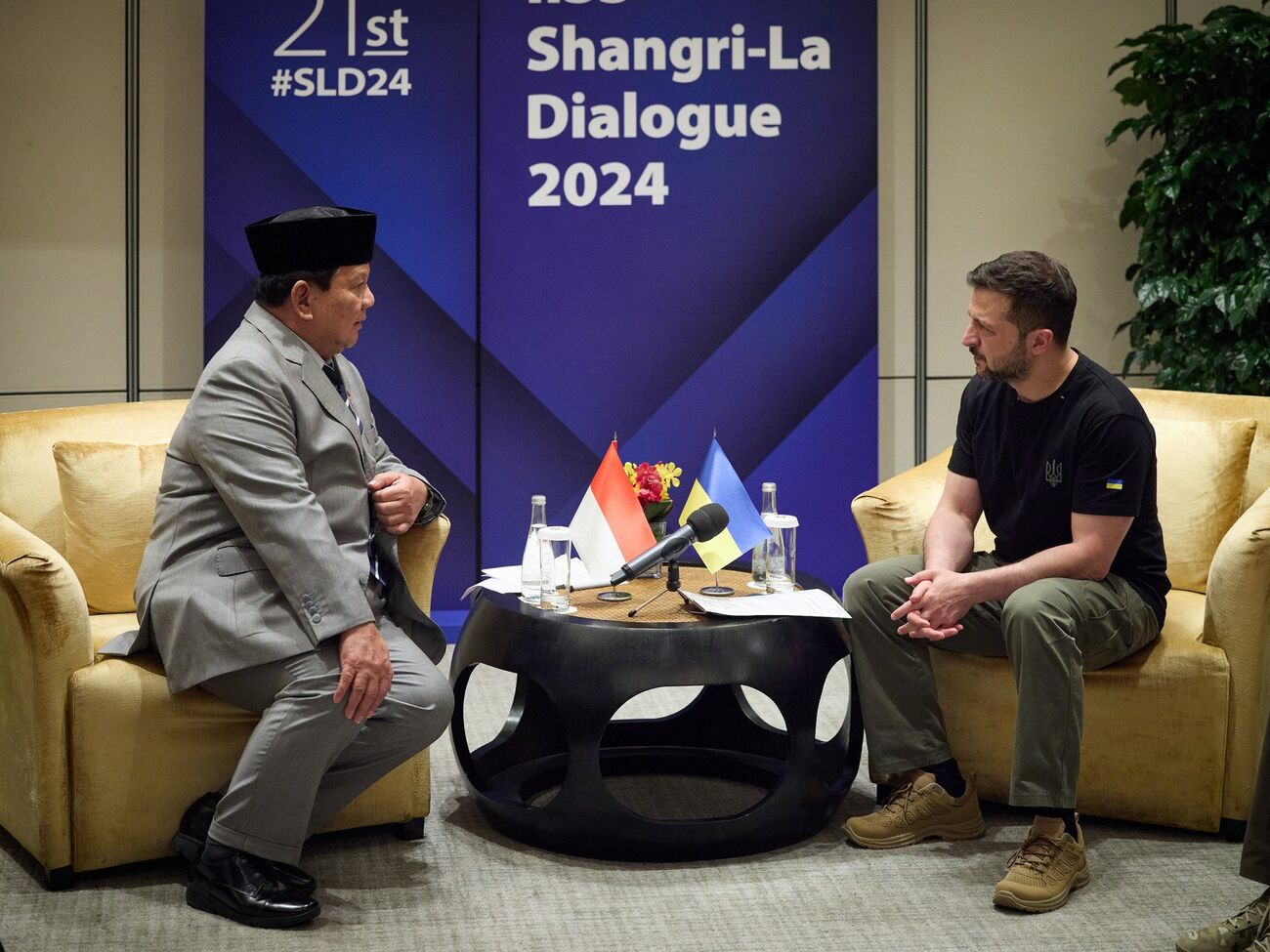 Субианто и Зеленский встретились в Сингапуре