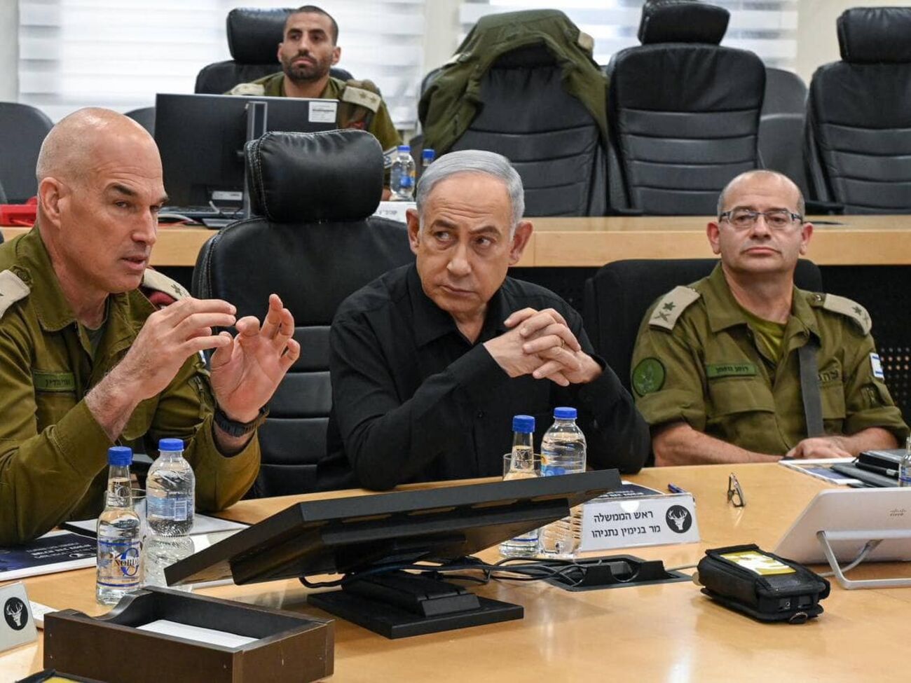 Израиль не согласится на постоянное прекращение огня в Газе до выполнения своих условий, отметили в офисе Нетаньяху