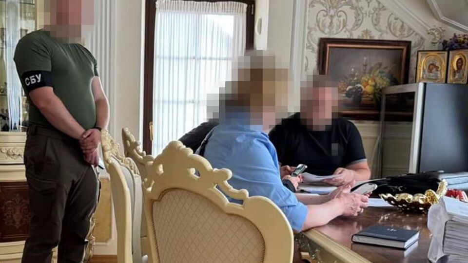 Затримано директора фірми й бухгалтера підприємства, яким володіли фігуранти