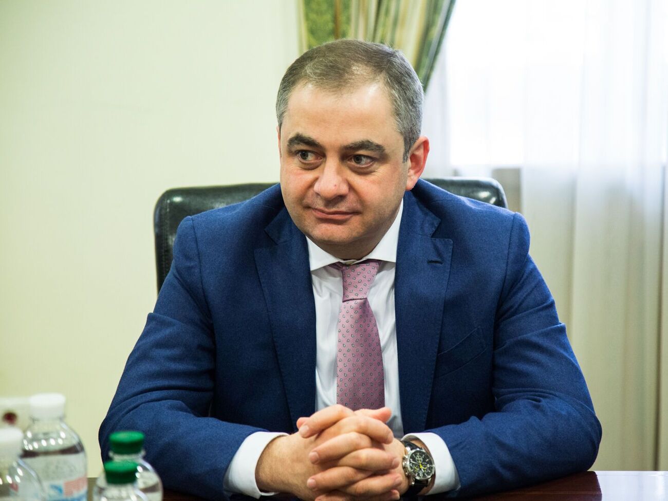 Углаву временно отстранили от исполнения обязанностей по обвинению в вероятной утечке информации
