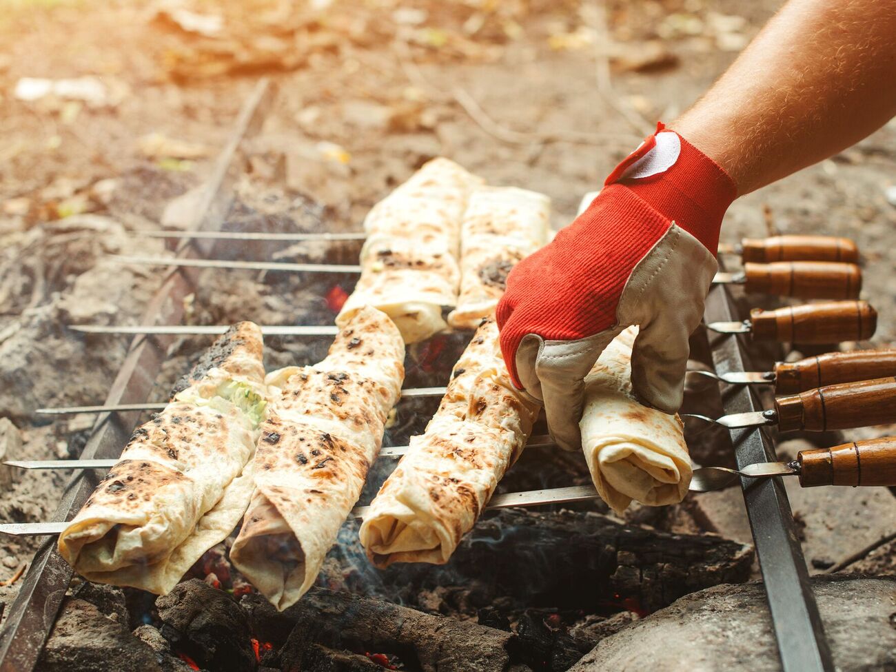 Сир потрібно загорнути в тісто