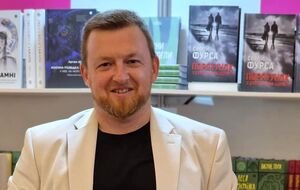 Багато людей кричить: "Спочатку реформи, потім збільшувати податки". Путін почекає, поки всі реформи будуть зроблені? Бо ЗСУ треба фінансувати вже зараз