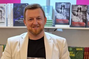 Багато людей кричить: "Спочатку реформи, потім збільшувати податки". Путін почекає, поки всі реформи будуть зроблені? Бо ЗСУ треба фінансувати вже зараз