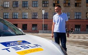 Благодаря акции "Tesla за донат" было собрано более 2 млн грн взносов от неравнодушных украинцев