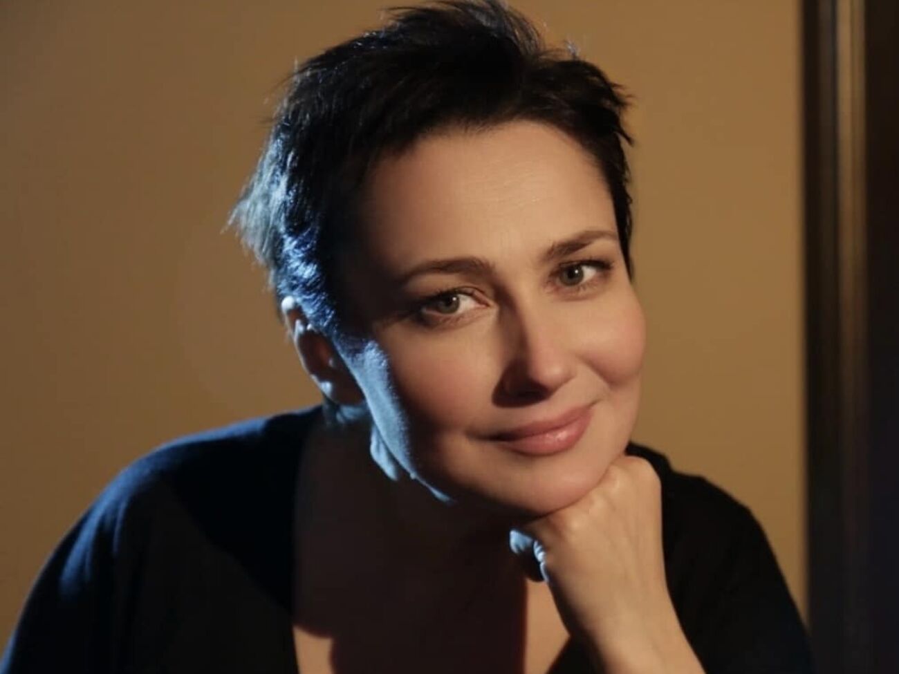 Мозговая: Точно сказать не могу, но где-то плюс-минус 15