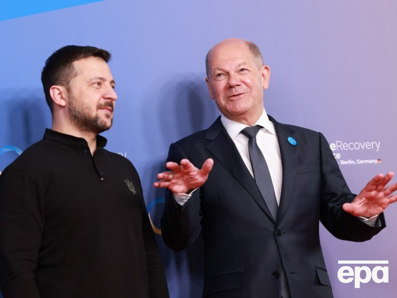 Канцлер Німеччини пообіцяв також передати Україні установки IRIS-T, Gepard, ракети та боєприпаси
