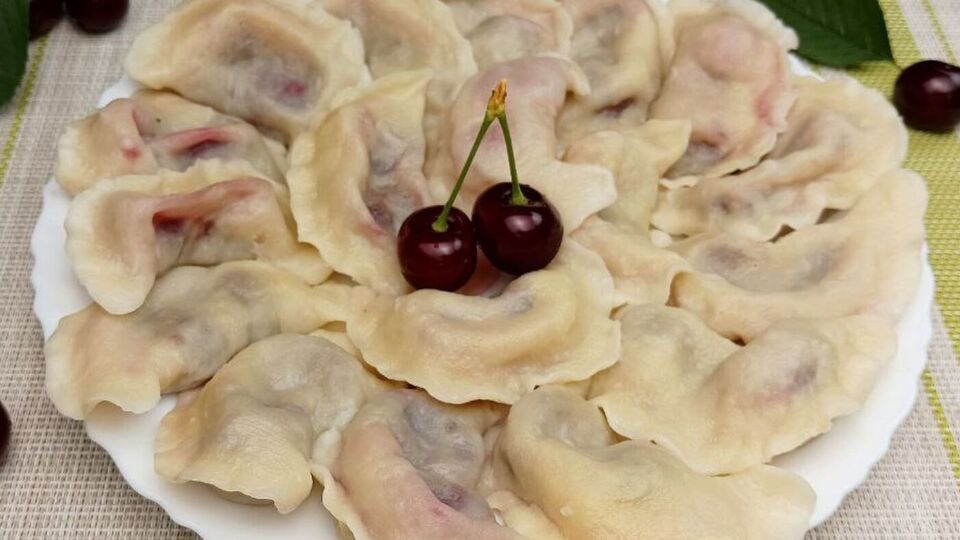 Вареники нужно варить в подсоленной кипящей воде