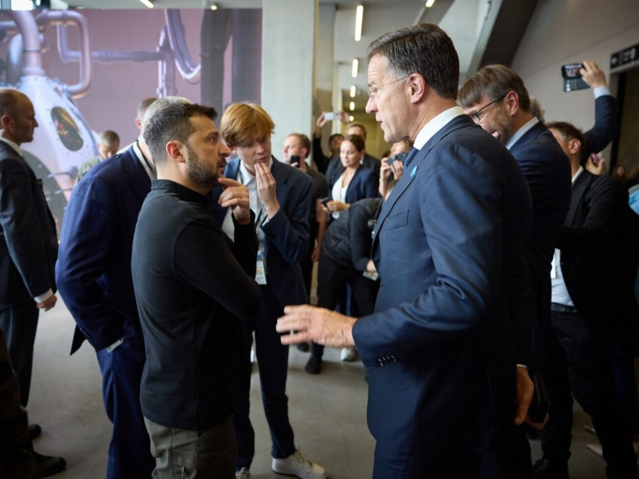 Зеленський подякував Рютте за фінансову й військову допомогу, яку Нідерланди надають Україні