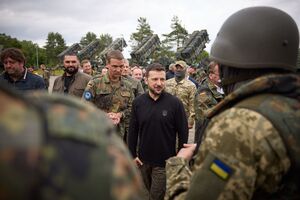 Зеленский побеседовал с украинскими бойцами