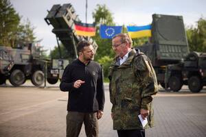 Писториус во время визита Зеленского на военную базу в ФРГ анонсировал новые поставки ракет для Patriot
