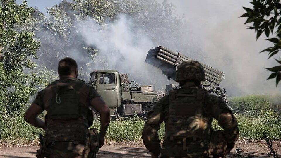Українські військові відбивають атаки окупантів і завдають втрат ворогові