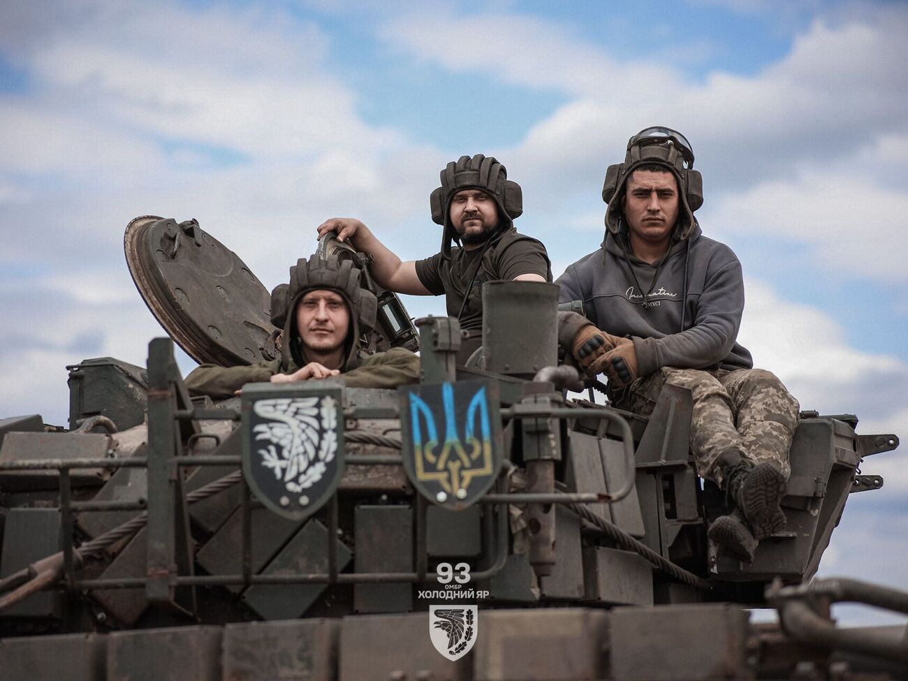 Украинские военные отбили часть атак врага, боевые действия продолжаются