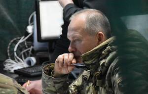 Сирський: У Вовчанську противник загруз, незважаючи на залучені сили та засоби