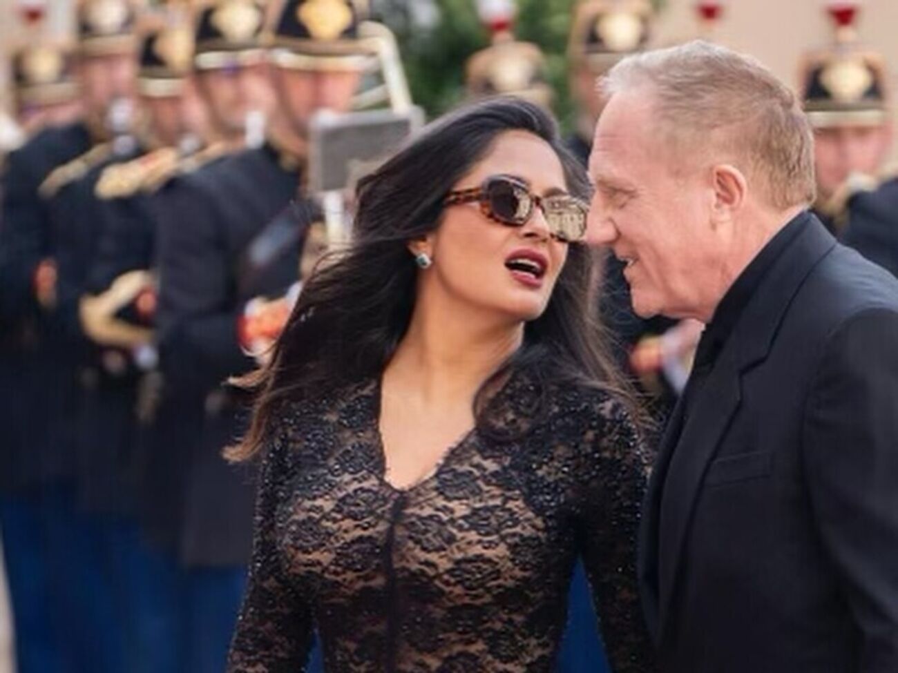 Гаєк вийшла на люди із чоловіком