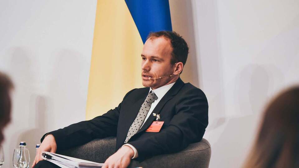 По словам Малюськи, государство все чаще будет запрашивать военно-учетный документ для предоставления услуг военнообязанным