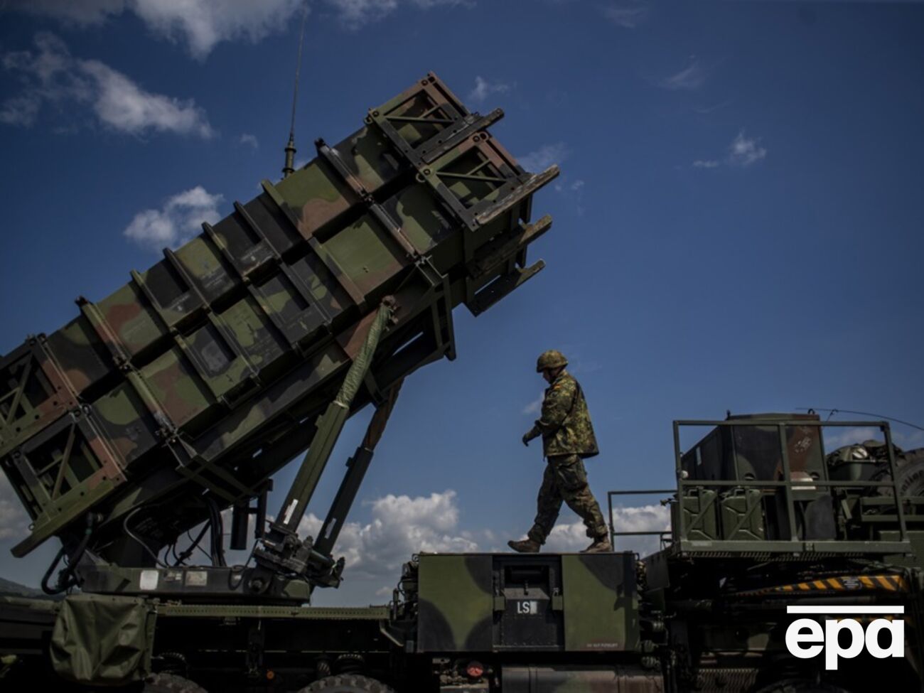 Украина получит еще одну ЗРК Patriot, ее привезут из Польши, пишут СМИ