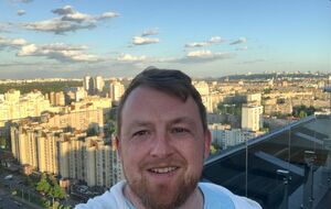 Нормально ли во время войны нападать на военных, вынужденных проводить мобилизацию? Если вы против ВСУ, то вы вместе с Путиным и палачами Бучи