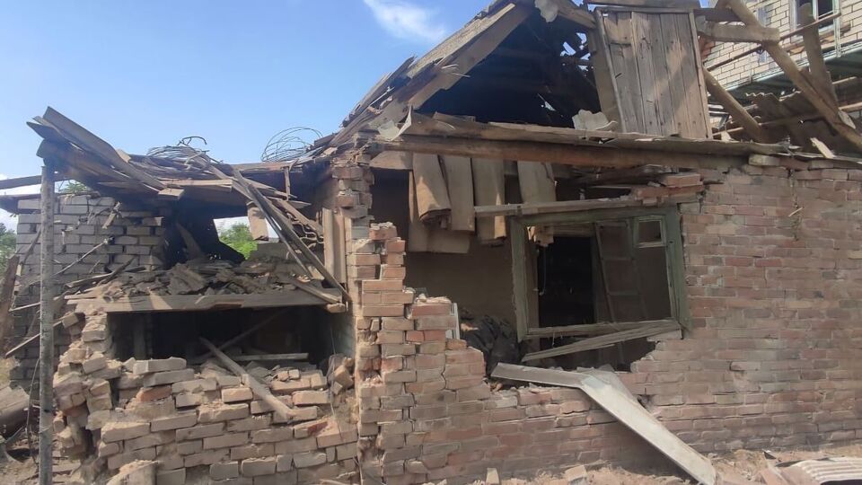 У Нікопольському районі є руйнування внаслідок російських ударів дронами й артилерією