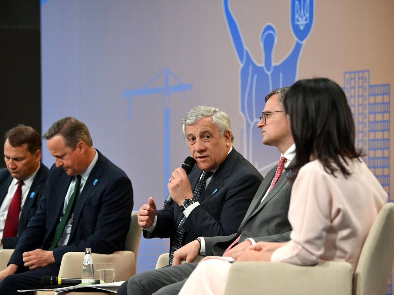 Таяни принял участие в Ukraine Recovery Conference в Берлине