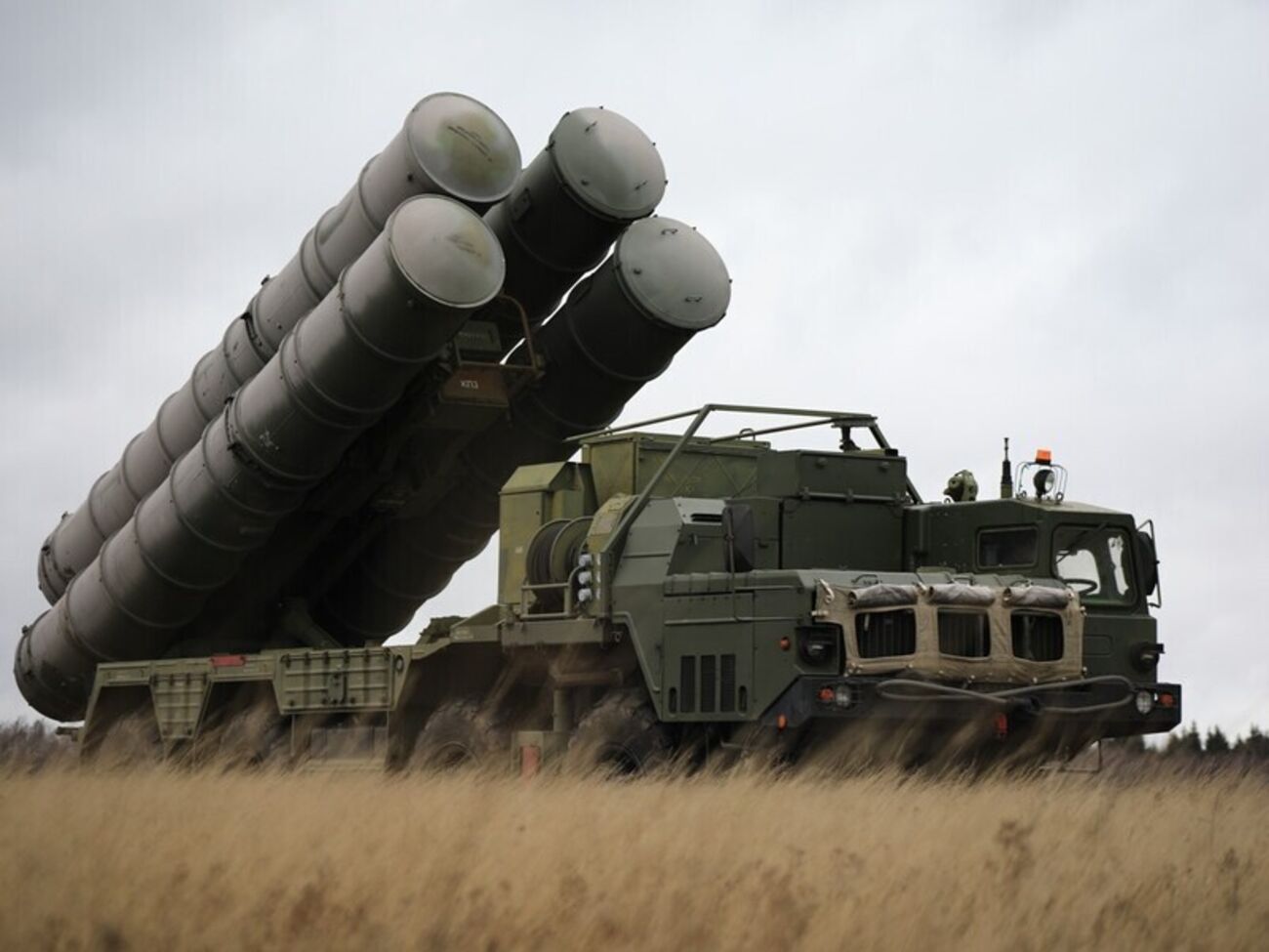 Дві пускові установки комплексу С-400, за даними Astra, знищили українські удари по Криму 12 червня