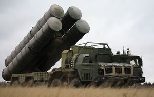 Две пусковые установки комплекса С-400, по данным Astra, были уничтожены украинскими ударами по Крыму 12 июня