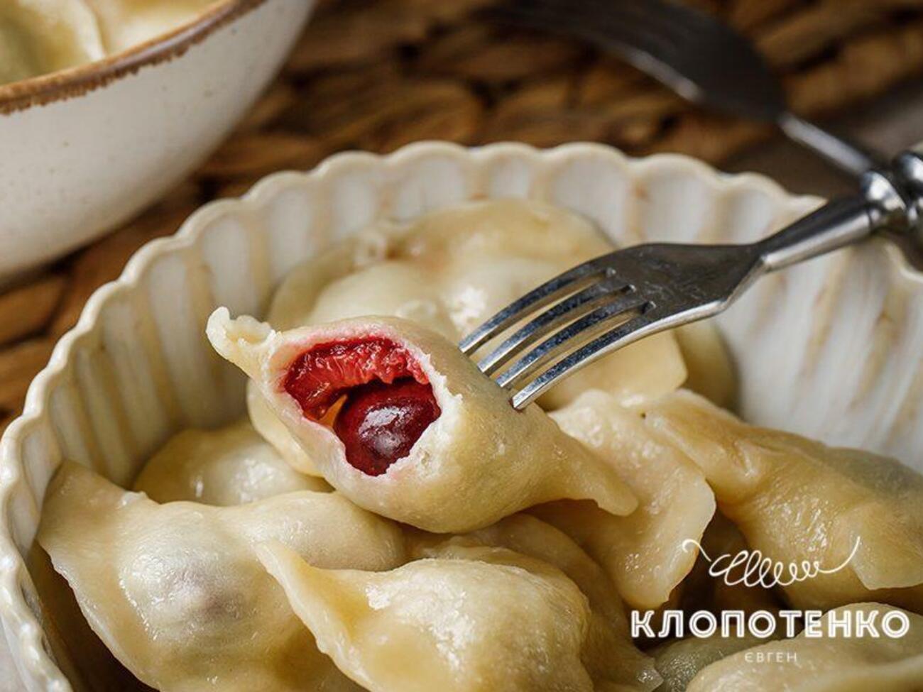 Тесто для вареников не должно быть слишком тонким