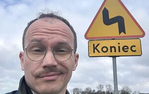 Евгений Магда: Помните, как Денис Малюська жаловался из-за маленькой зарплаты? Так вот, эти проблемы в прошлом