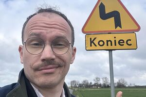 Евгений Магда: Помните, как Денис Малюська жаловался из-за маленькой зарплаты? Так вот, эти проблемы в прошлом