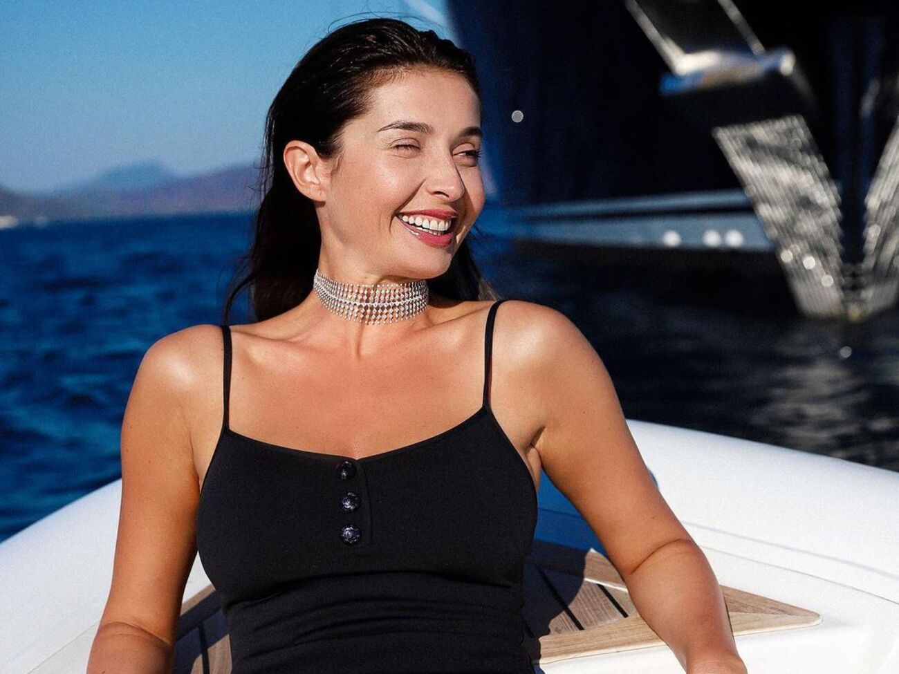 Ярославська показала модний образ