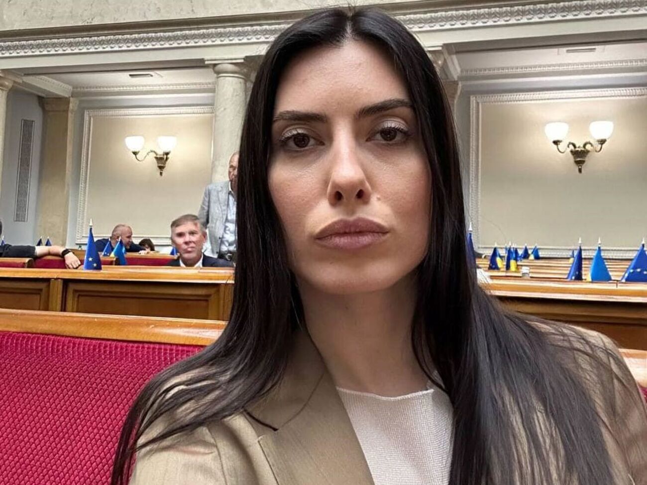 Мезенцева: Кістки цілі