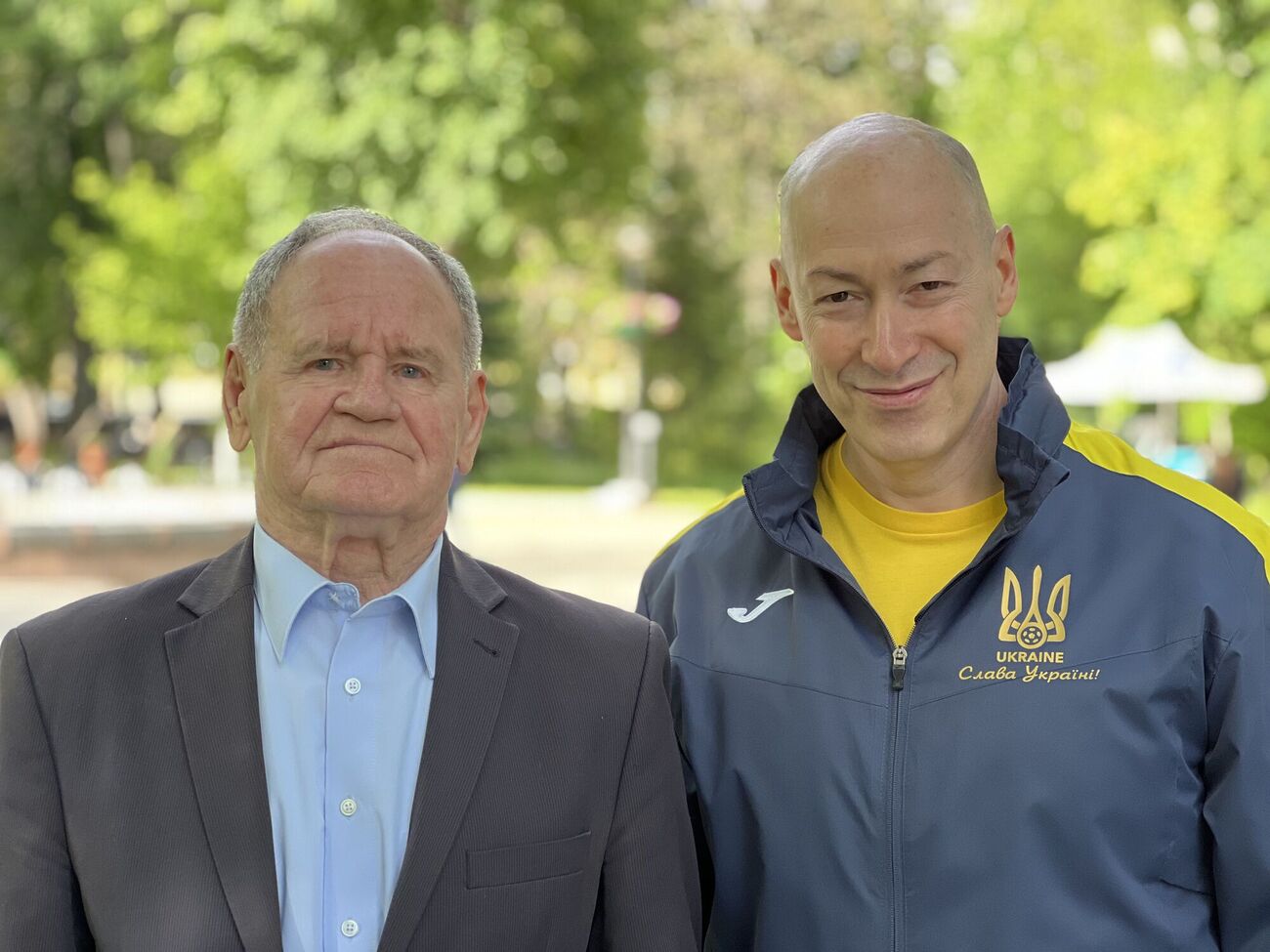 84-летний Сабо рассказал Гордону, что из-за войны иногда очень плохо спит