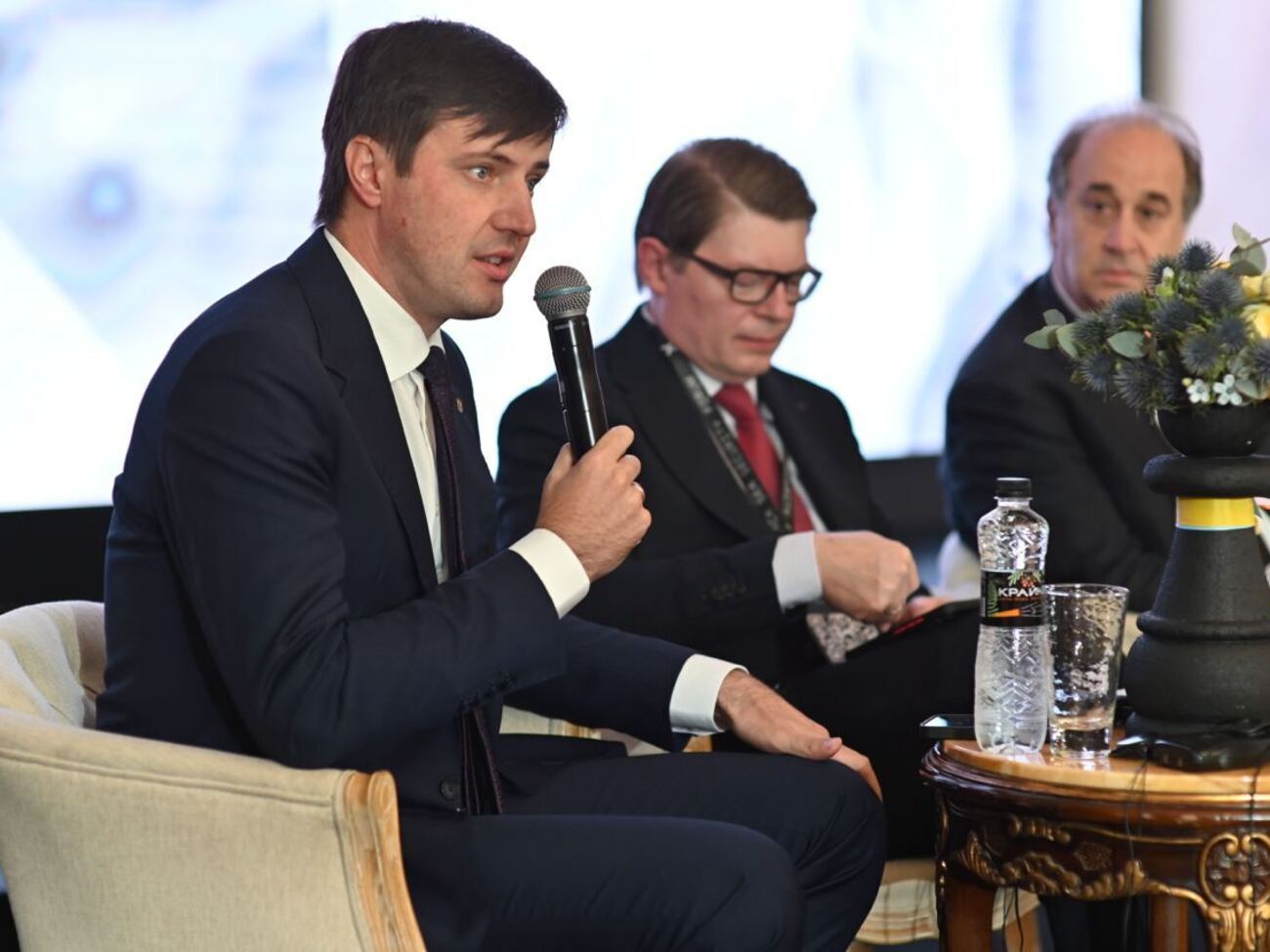 По словам Высоцкого, в 2023 году уровень засева на территориях Украины, оказавшихся под российской оккупацией, был по меньшей мере вдвое меньше, чем до полномасштабного вторжения