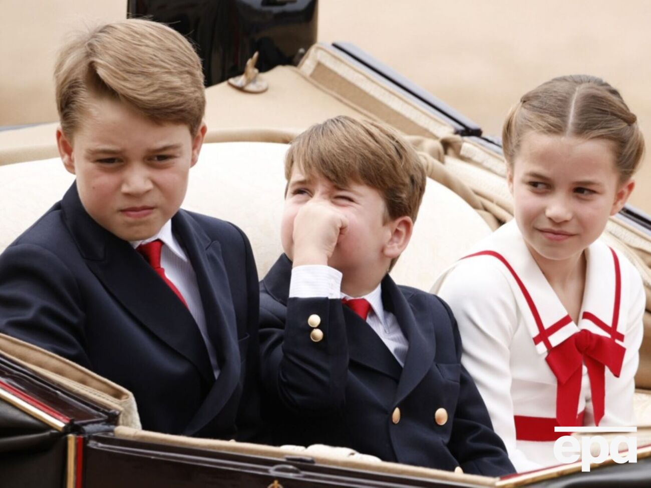 Принц Луї неодноразово ставав зіркою соцмереж завдяки своїй невимушеній поведінці