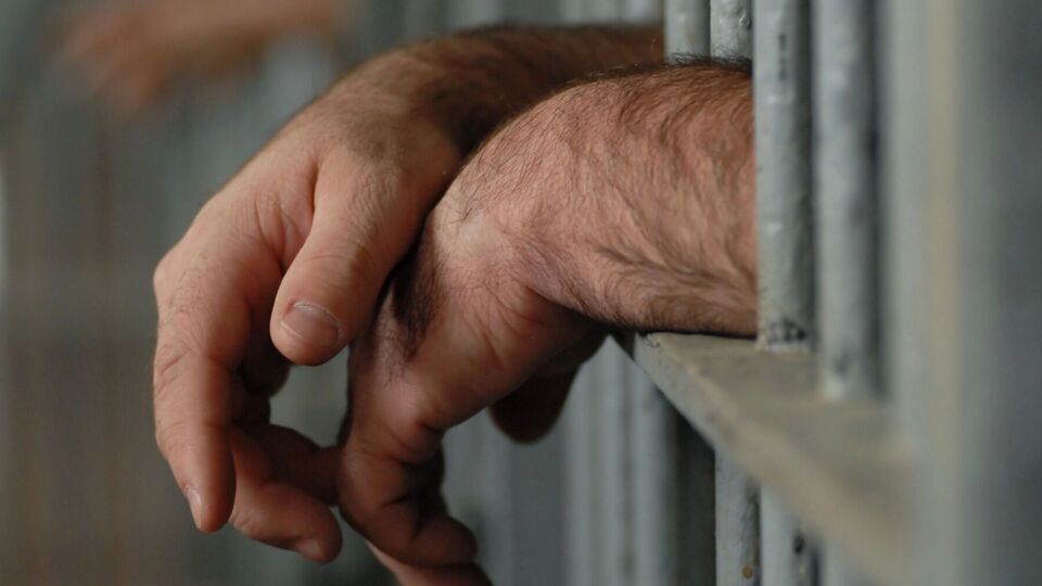 Агент ФСБ вербовал украинца фотографировать объекты критической инфраструктуры во Львове, однако его жена рассказала полицейским о его намерениях