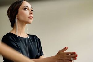 По словам Кухар, она видит рядом с собой сексуально активного мужчину