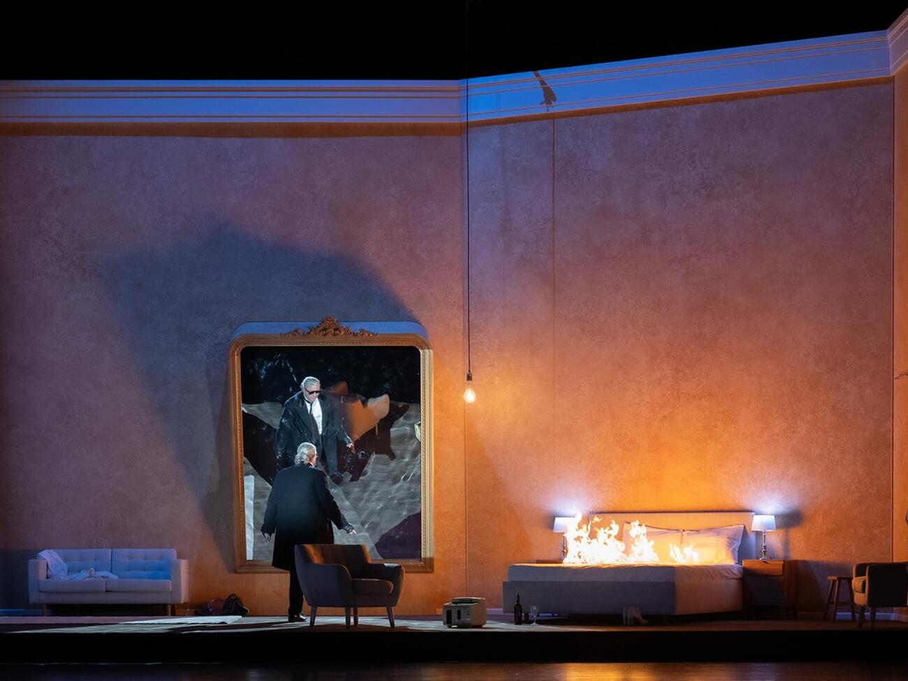 Театральний критик Йостен назвав Жолдака божевільним митцем, до якого треба звикнути