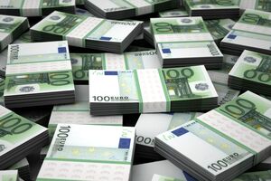 ЄС стежитиме за використанням допомоги Україні
